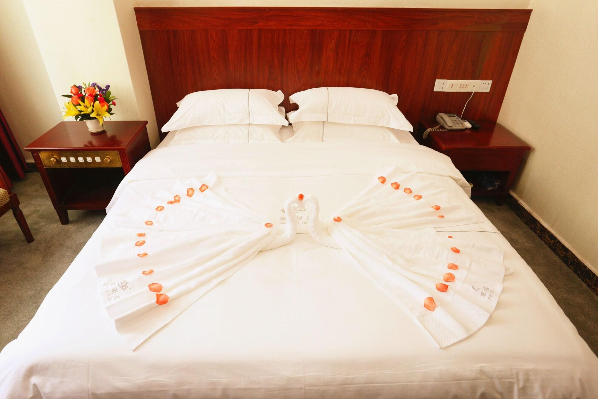 Guangzhou Junshan Hotel - Shuttle Bus For Canton Fair Экстерьер фото