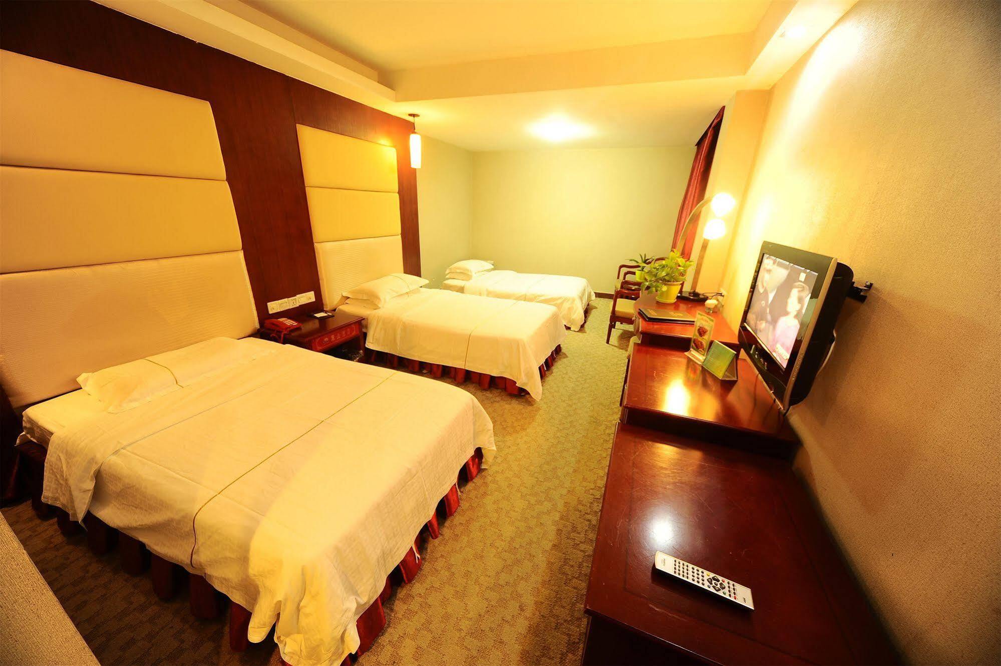 Guangzhou Junshan Hotel - Shuttle Bus For Canton Fair Экстерьер фото